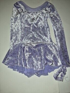 Mondor Girls' Lavender Sparkle velvet Long Sleeves Figure Skating Dress 8-10 NWT